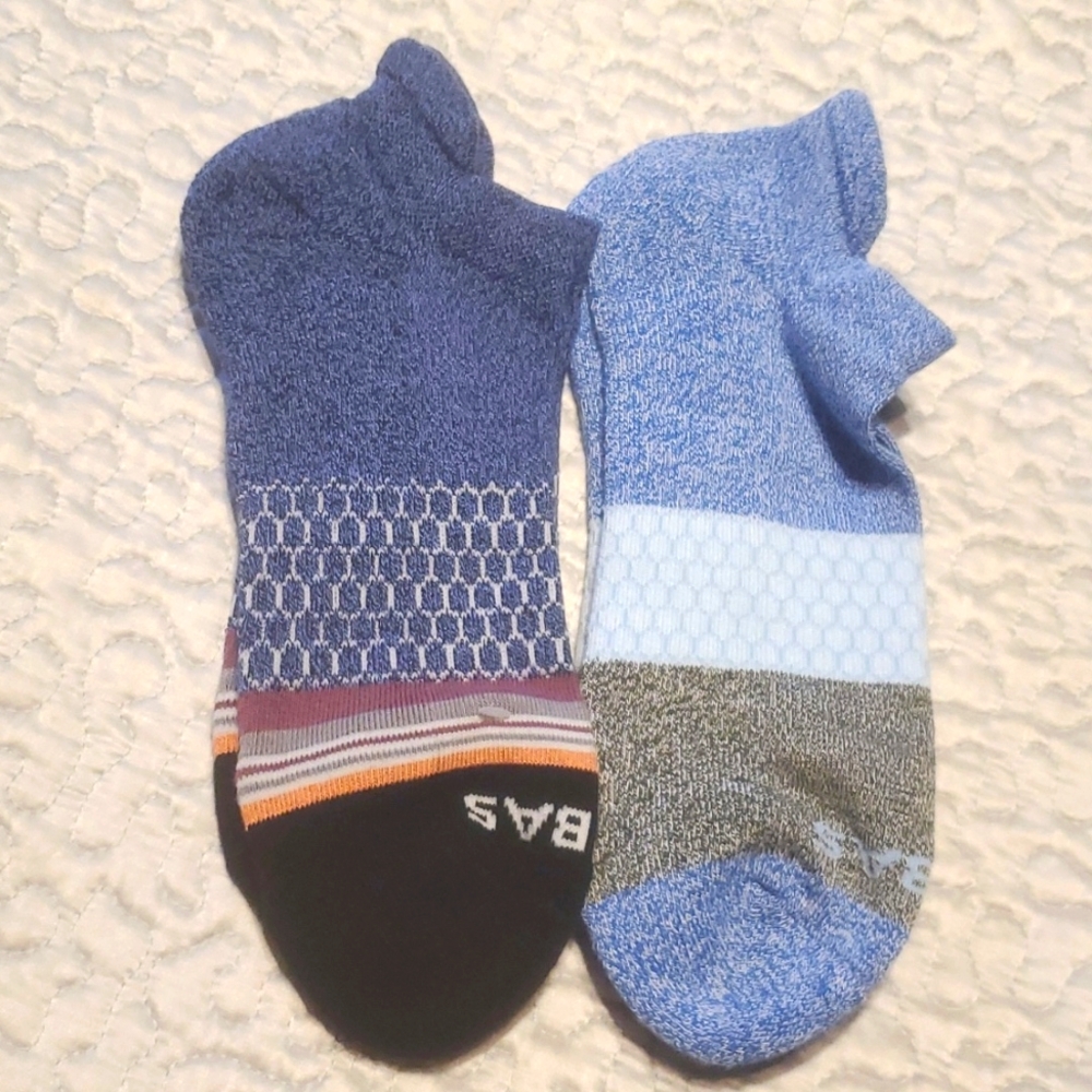 /2/ NWOT  BOMBAS  ORIGINAL  ANKLE SOCKS, SIZE  LARGE